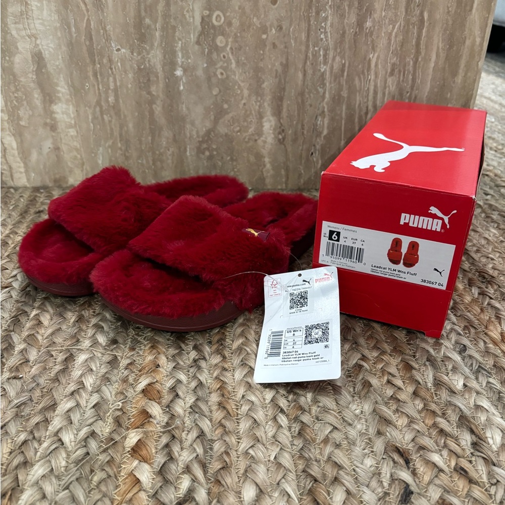 Brand new Puma Leadcat Fluffy slides